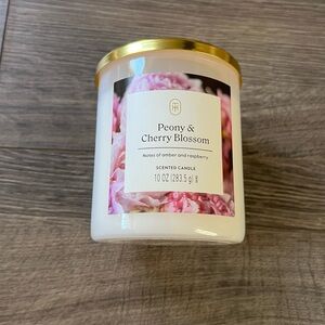 Threshold Peony & Cherry Blossom Scented Candle – 10 oz New NWT gift unused
